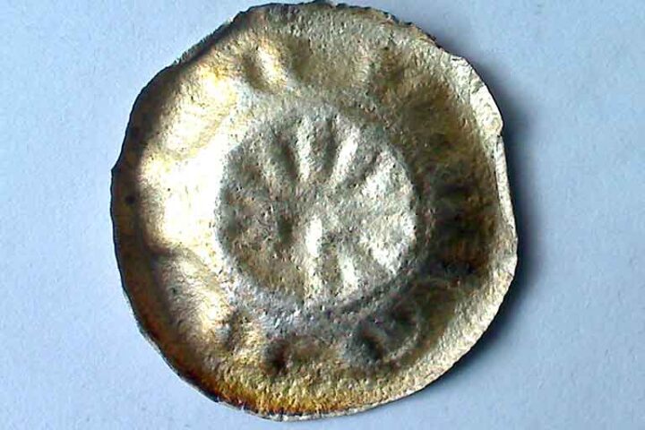 Pfennig mit dem Siegel der Herren von Kamenz