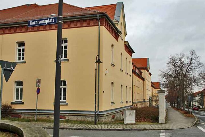 Einfahrt Garnisionsplatz